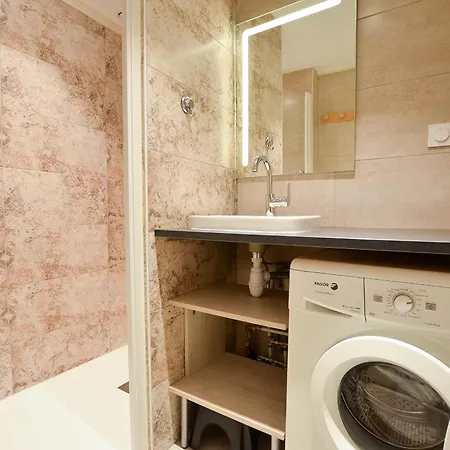 Maison A 900m, 3 Chambres, Terrasse, Barbecue, Parking, Proximite Commerces, Calme Assure - Fr-1-705-61