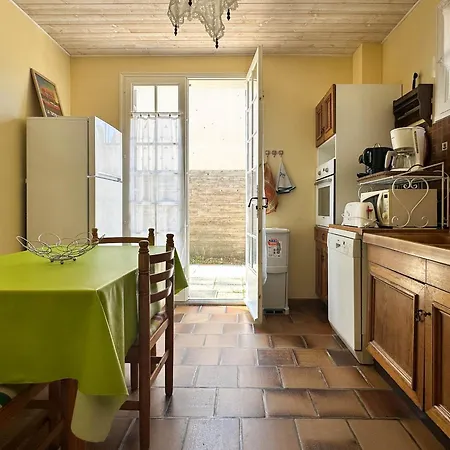 A - 8 Pers, 100m, Wifi, Animaux Admis - Fr-1-705-7